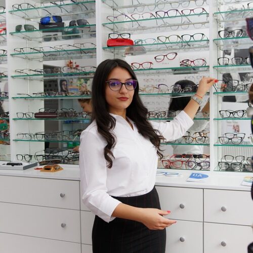 Na jakie rzeczy należy zwrócić uwagę przy wyborze optyka